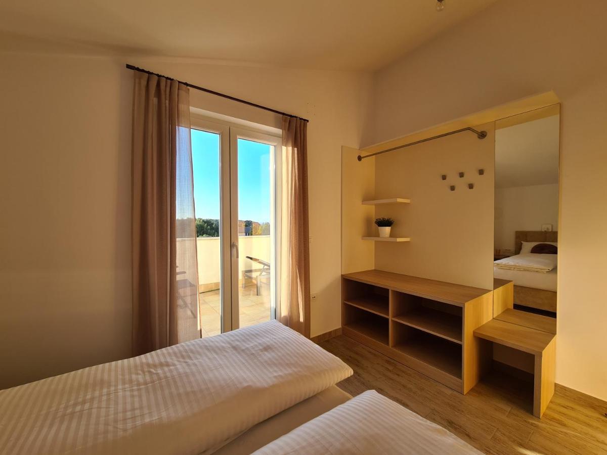 Orkula Apartments Pašman Exteriér fotografie